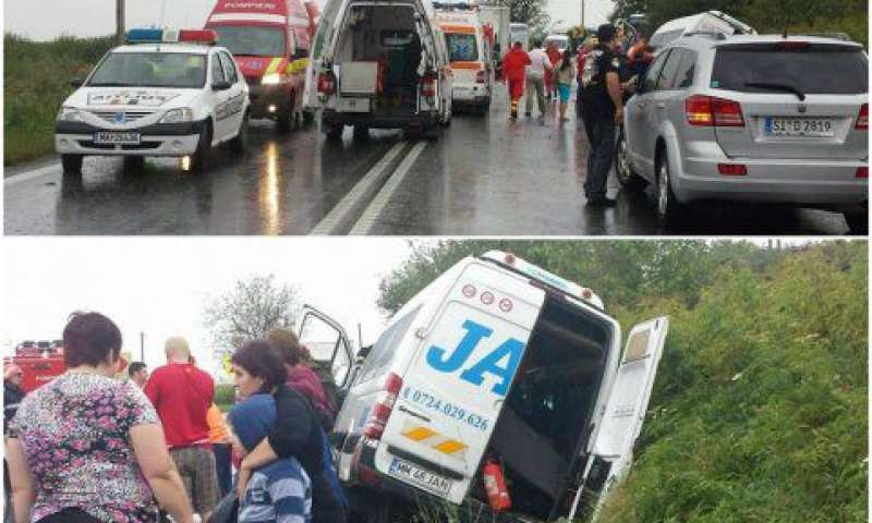 Accident Microbuzul Jan De Pe Ruta Arad Sighet A Fost Implicat